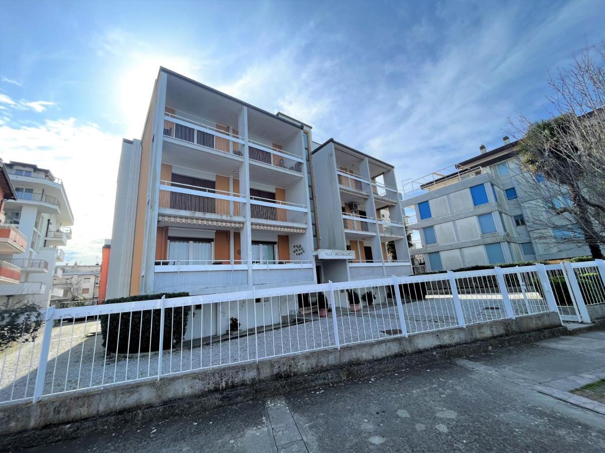 Villa Arcobaleno Grado Exteriör bild
